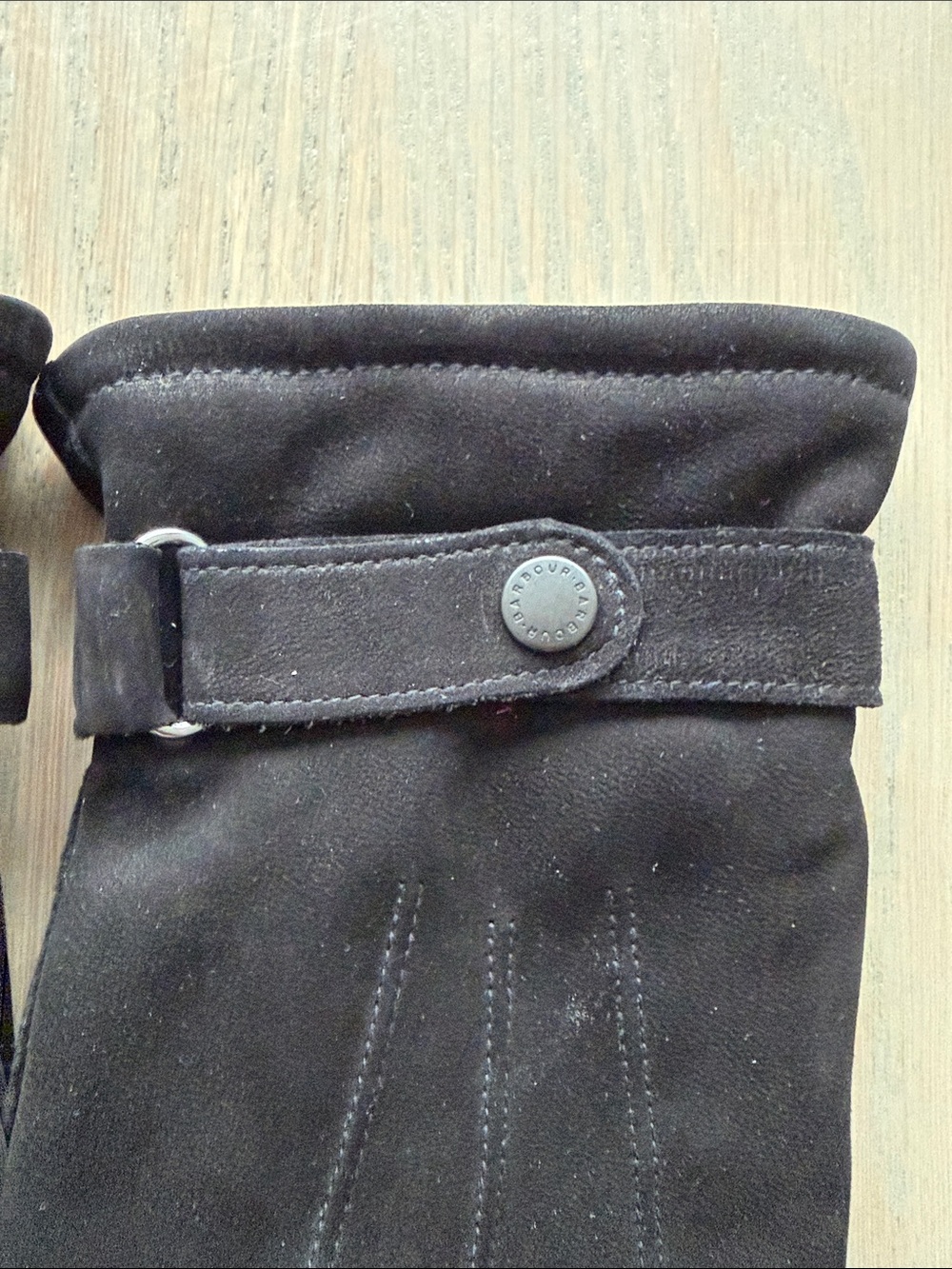 Barbour Suede Gloves - Picture 2 of 5